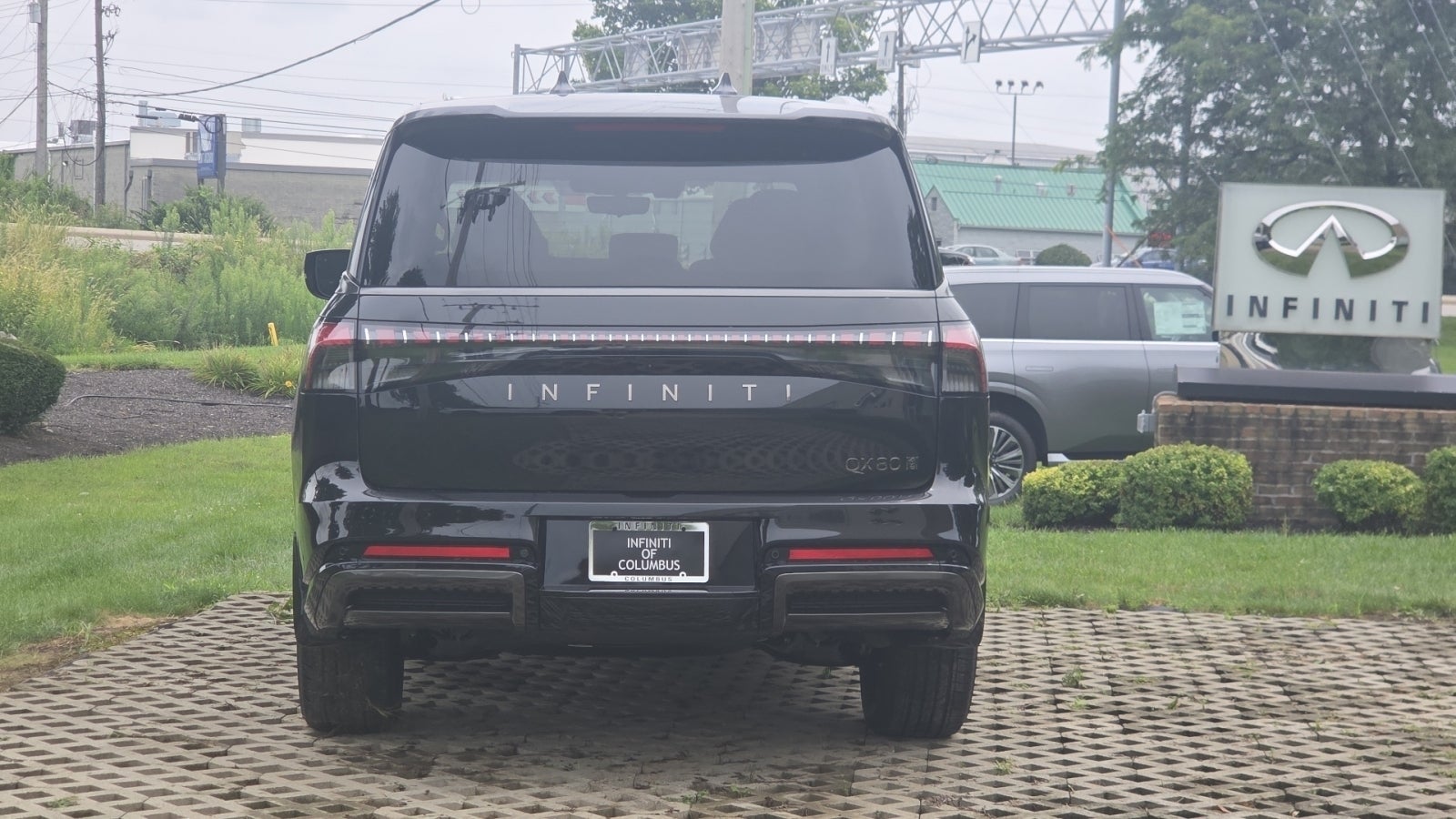 2027 INFINITI QX80 AUTOGRAPH