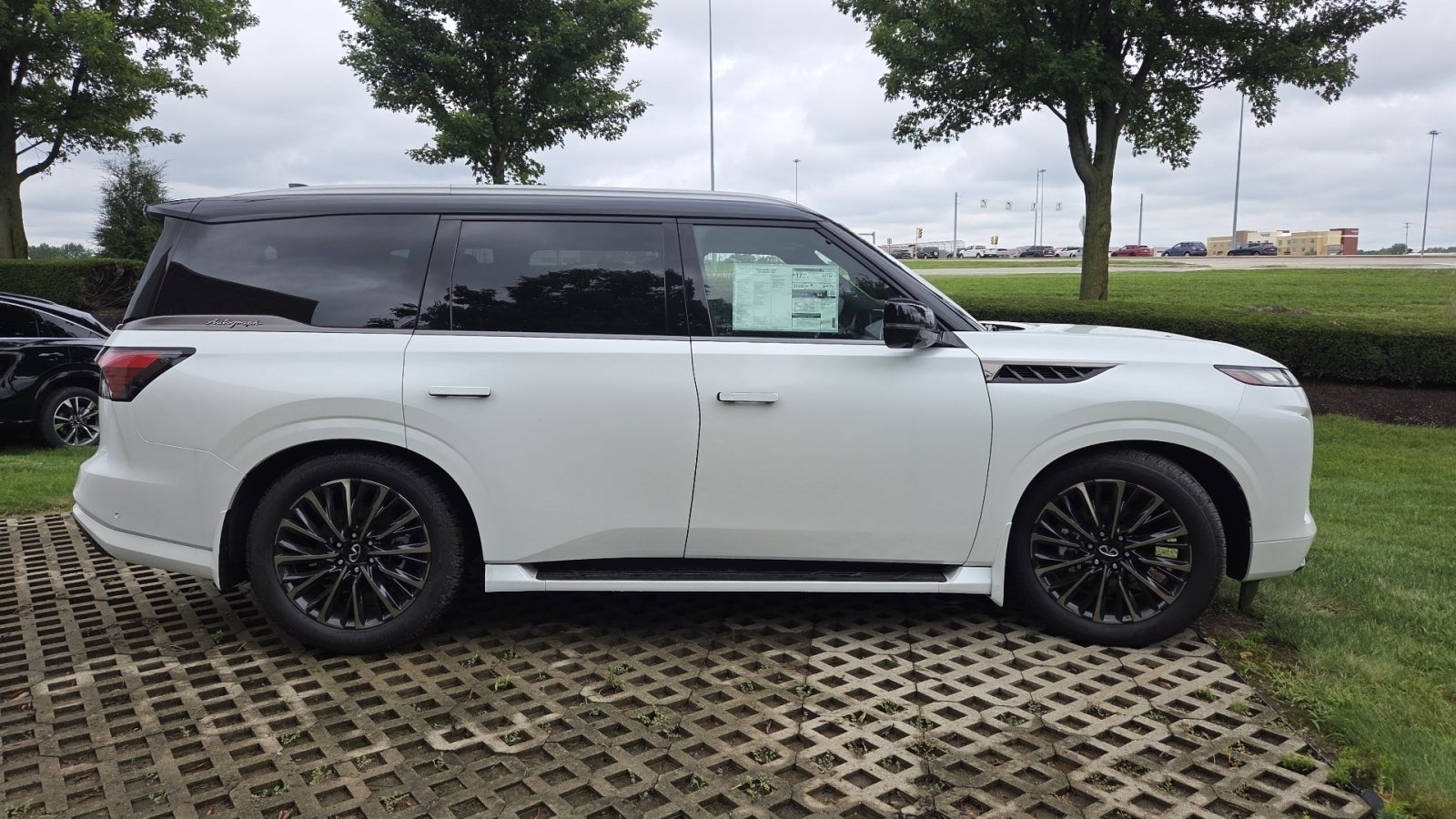 2026 INFINITI QX80 AUTOGRAPH