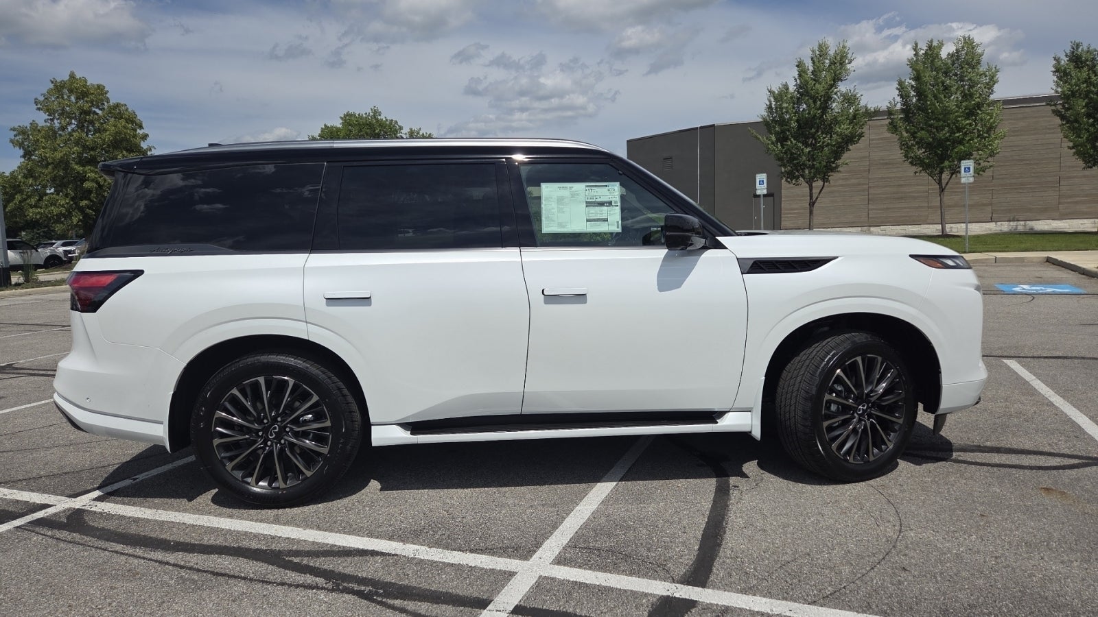 2026 INFINITI QX80 AUTOGRAPH