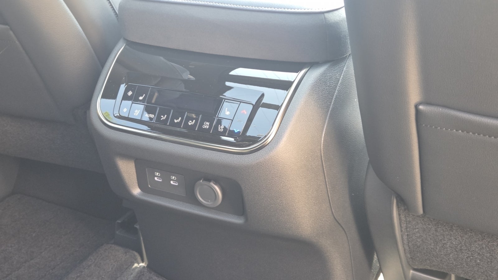 2027 INFINITI QX80 SPORT