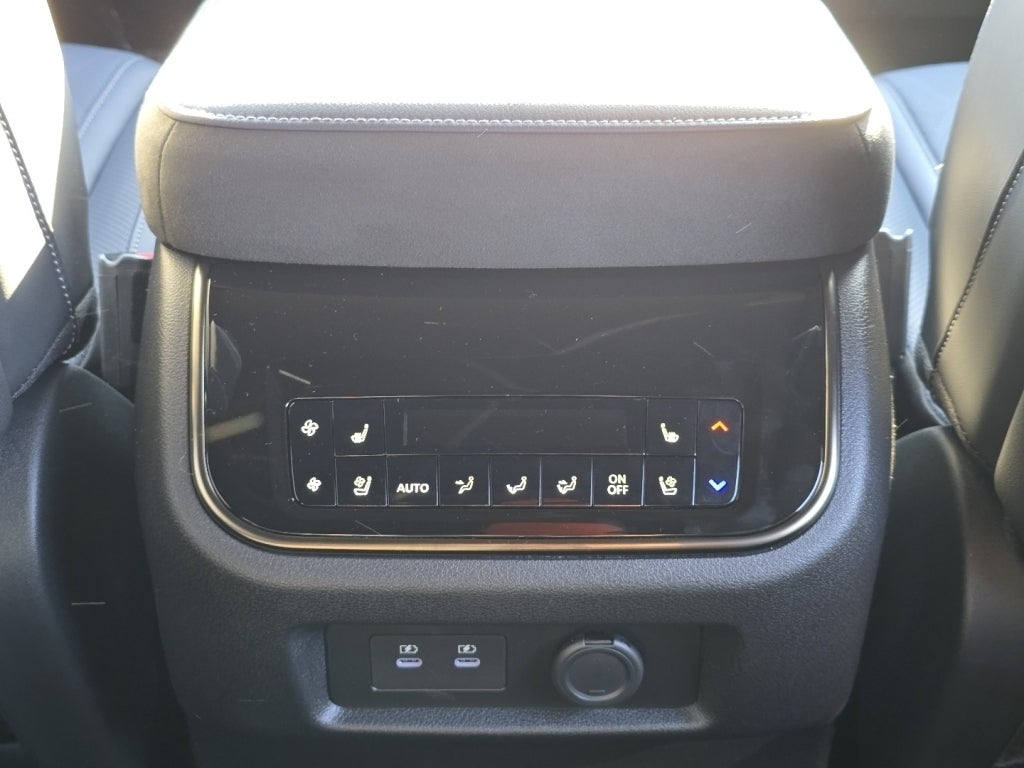 2026 INFINITI QX80 Sport