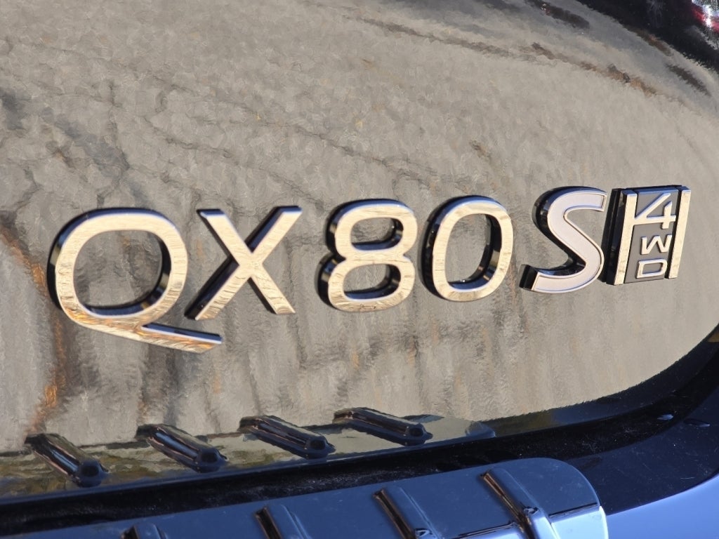 2026 INFINITI QX80 Sport