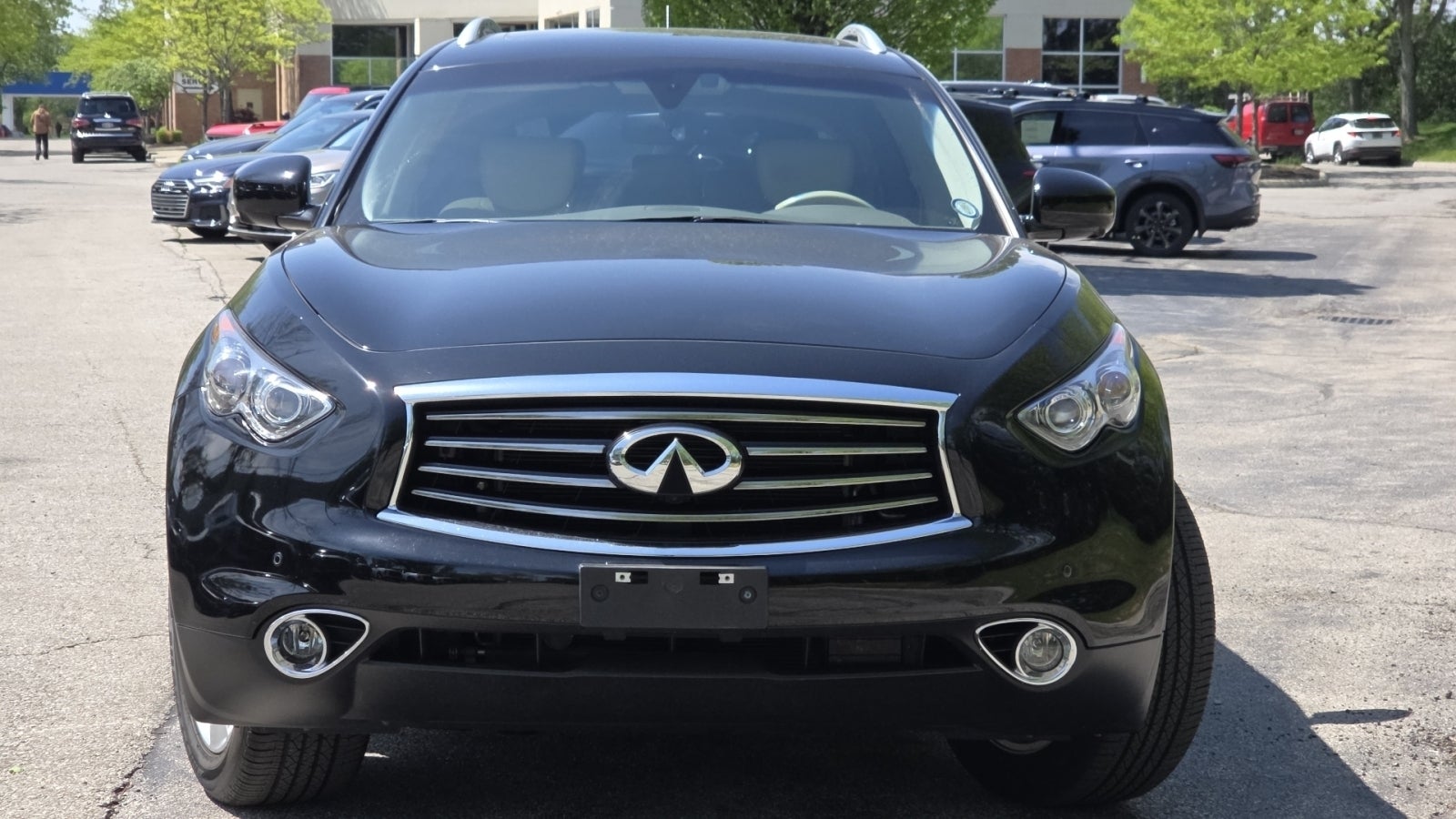 2014 INFINITI QX70 Base