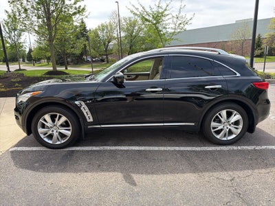 2014 INFINITI QX70 Base
