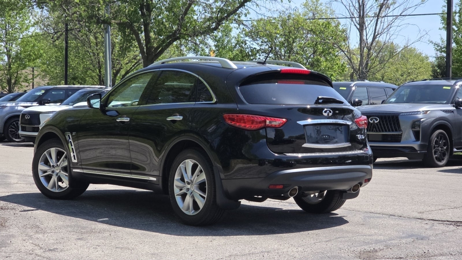 2014 INFINITI QX70 Base