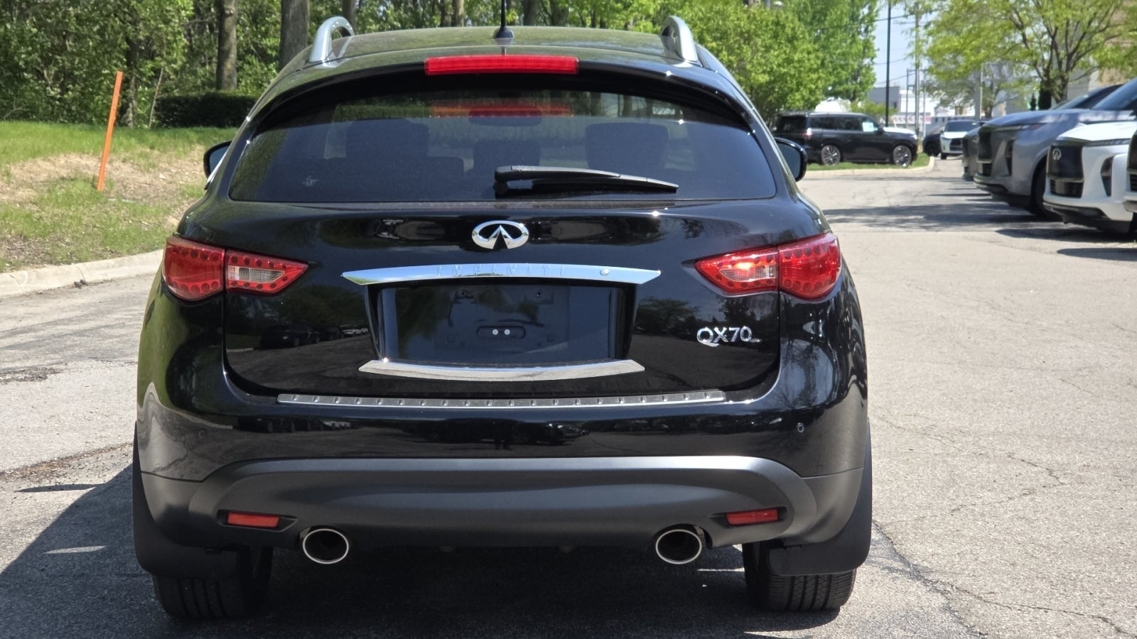 2014 INFINITI QX70 Base