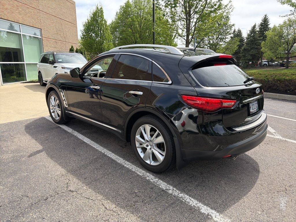 2014 INFINITI QX70 Base