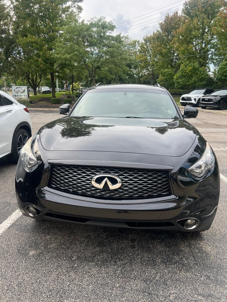 2017 INFINITI QX70 Base