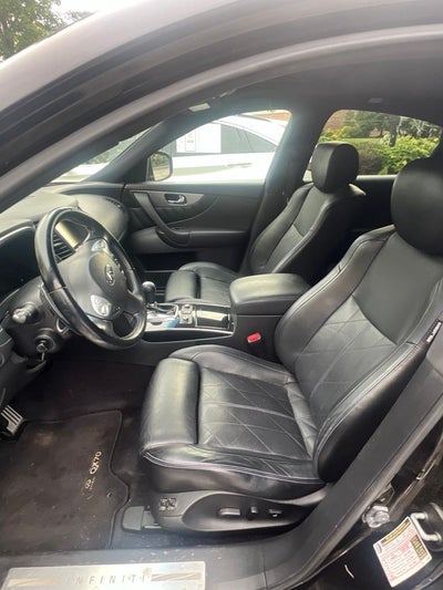2017 INFINITI QX70 Base
