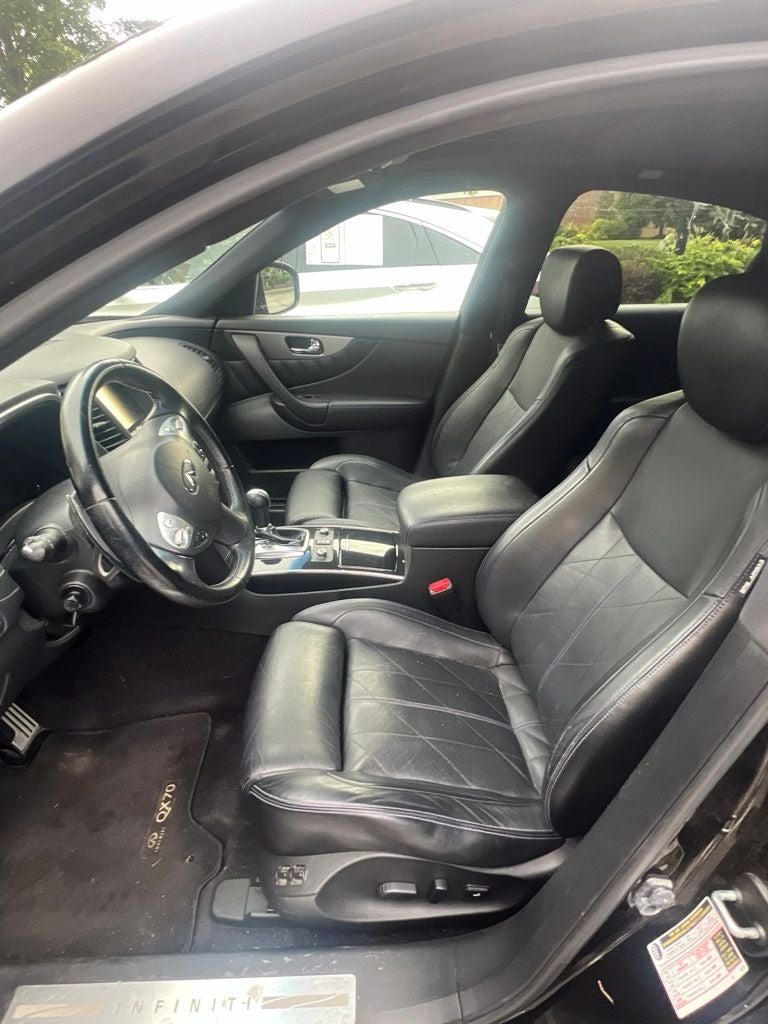 2017 INFINITI QX70 Base
