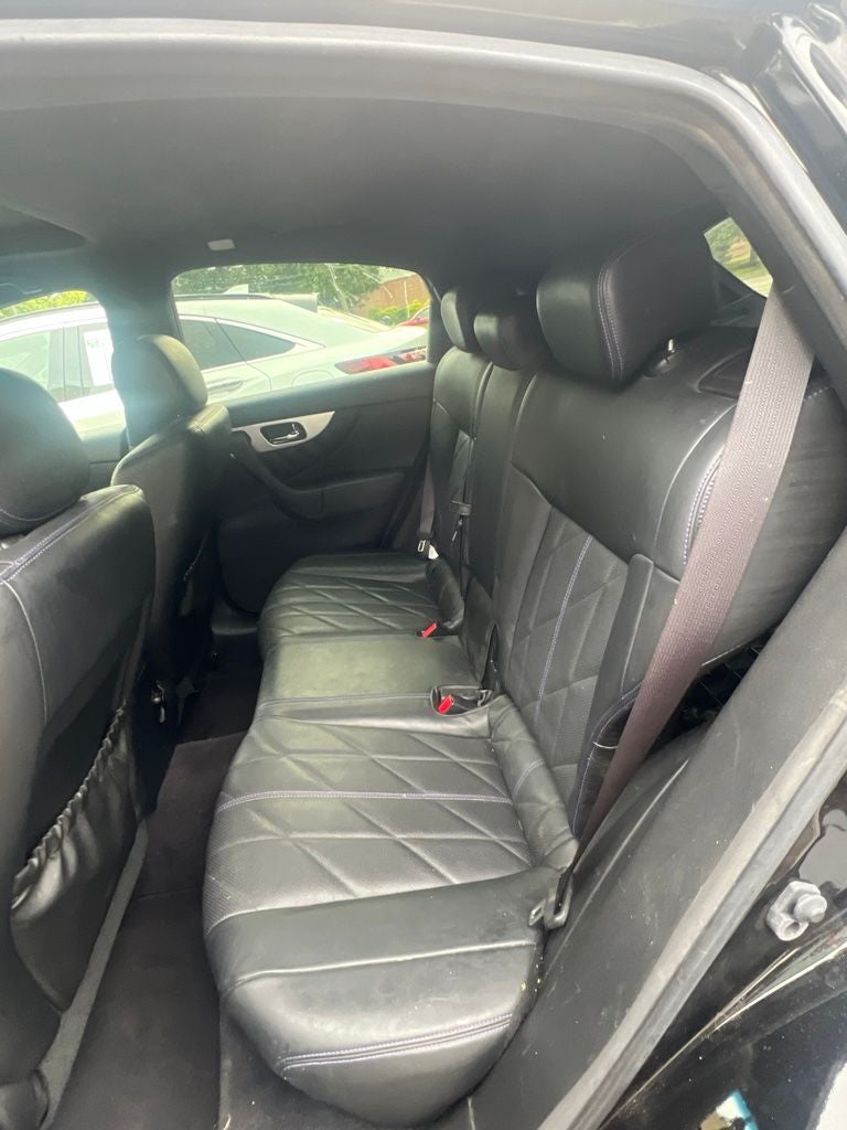 2017 INFINITI QX70 Base
