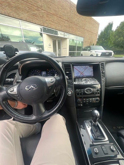 2017 INFINITI QX70 Base