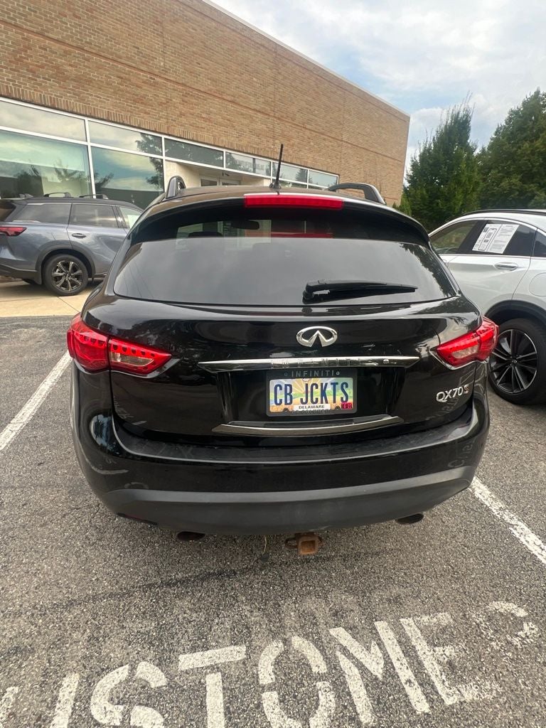 2017 INFINITI QX70 Base