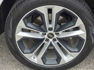 2022 Audi Q7 55 Premium Plus quattro