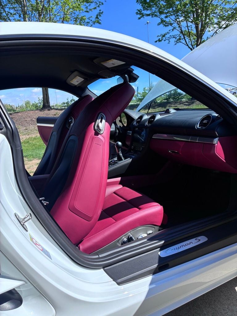 2024 Porsche 718 Cayman S