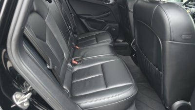 2022 Porsche Macan Base