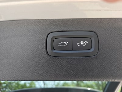 2023 Volvo XC90 B5 Plus