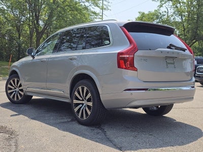 2023 Volvo XC90 B5 Plus