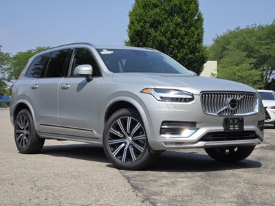 2023 Volvo XC90 B5 Plus