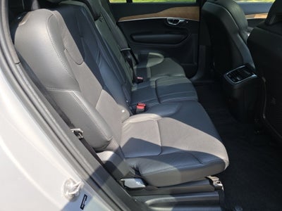 2023 Volvo XC90 B5 Plus