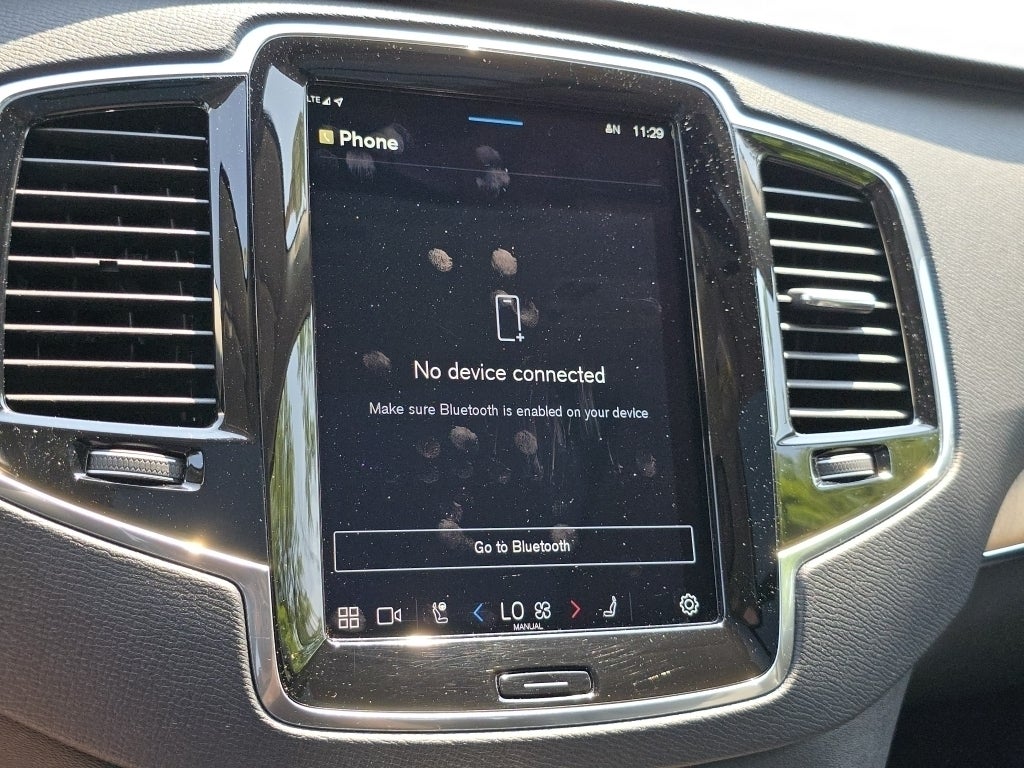 2023 Volvo XC90 B5 Plus