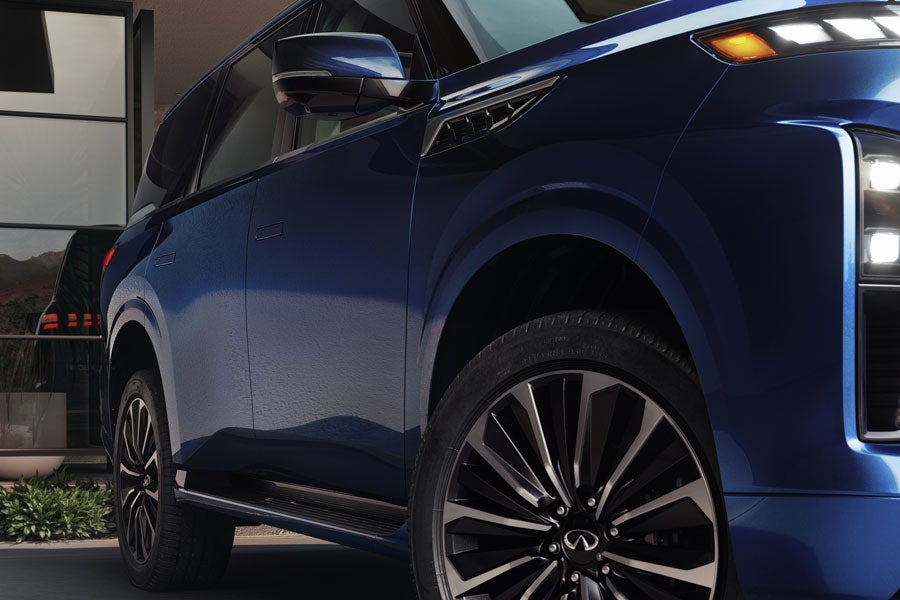 2026 INFINITI QX80 LUXE